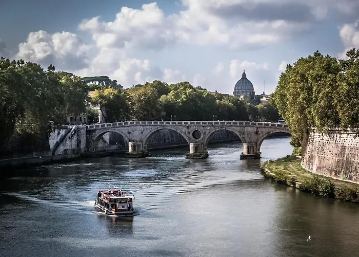 Near Colosseum San Giovanni Pet-friendly Rom